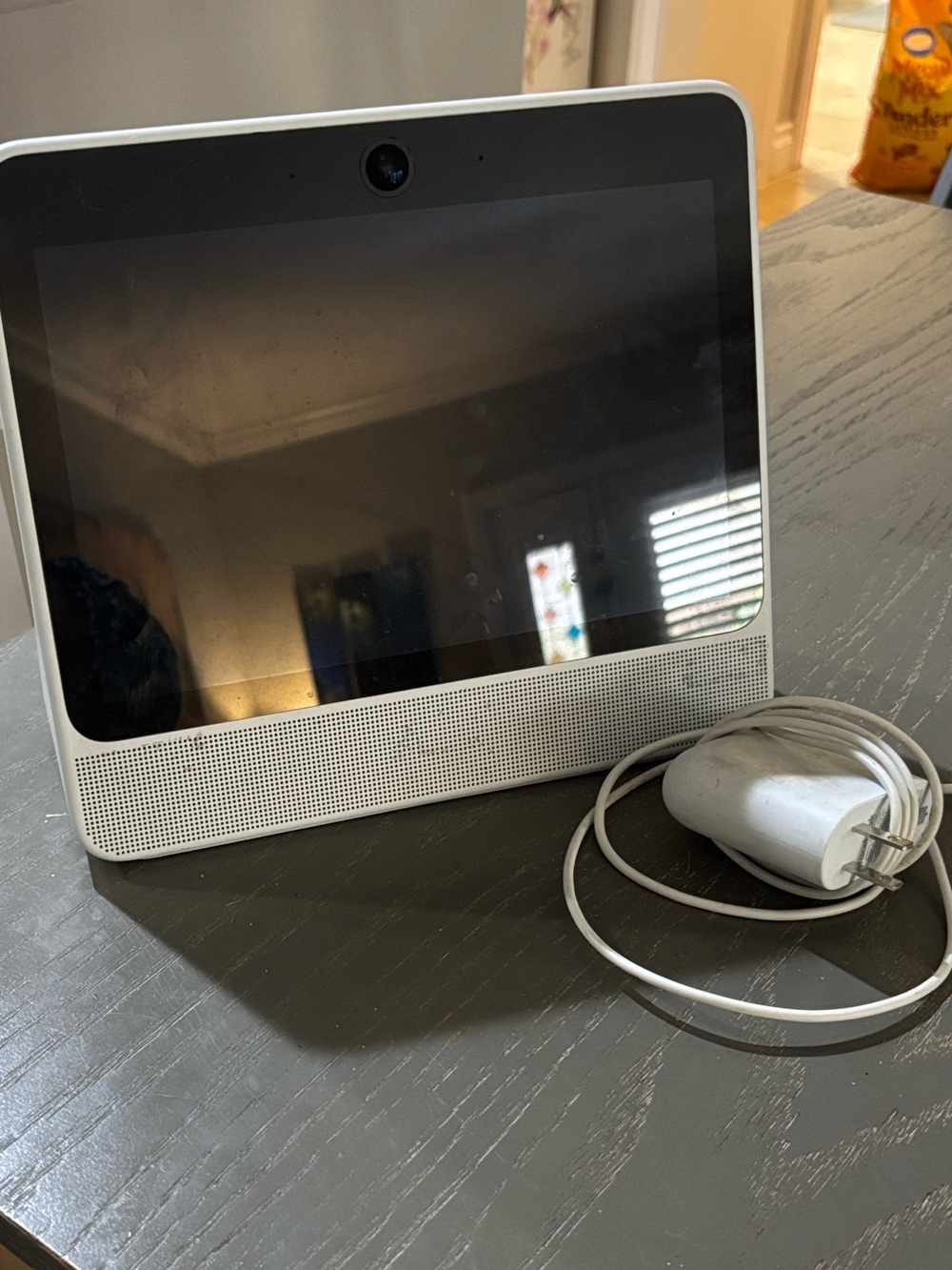 Facebook Portal Mini Smart Display - White 8”
